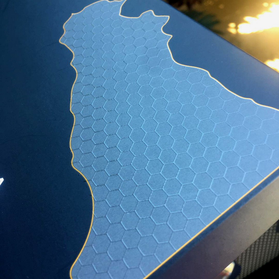 Detail of a carton with glossy screen-print embellishment, from the Ideal Packet website
